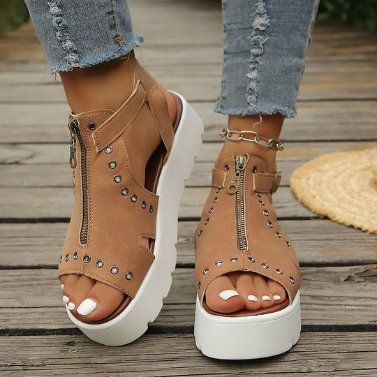 Damen Plattform-Sandalen mit Reißverschluss und dekorativen Ösen R&B
