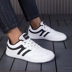 Damen Sportliche Sneakers mit trendigen Designelementen
