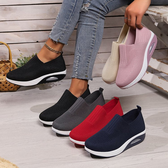 Damen nan elastische Strick-Slipper mit ergonomischer Keilsohle und sichtbarer Luftpolsterkapsel R&B