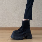 Damen sportive Plattform-Sneaker mit innovativem Sohlenprofil und atmungsaktiver Mesh-Oberfläche R&B