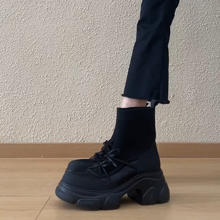 Damen sportive Plattform-Sneaker mit innovativem Sohlenprofil und atmungsaktiver Mesh-Oberfläche R&B