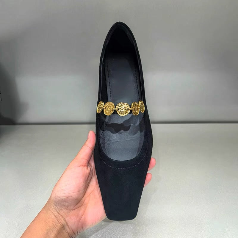 Damen Ballerina mit dekorativen Metallakzenten und bequemer Innensohle