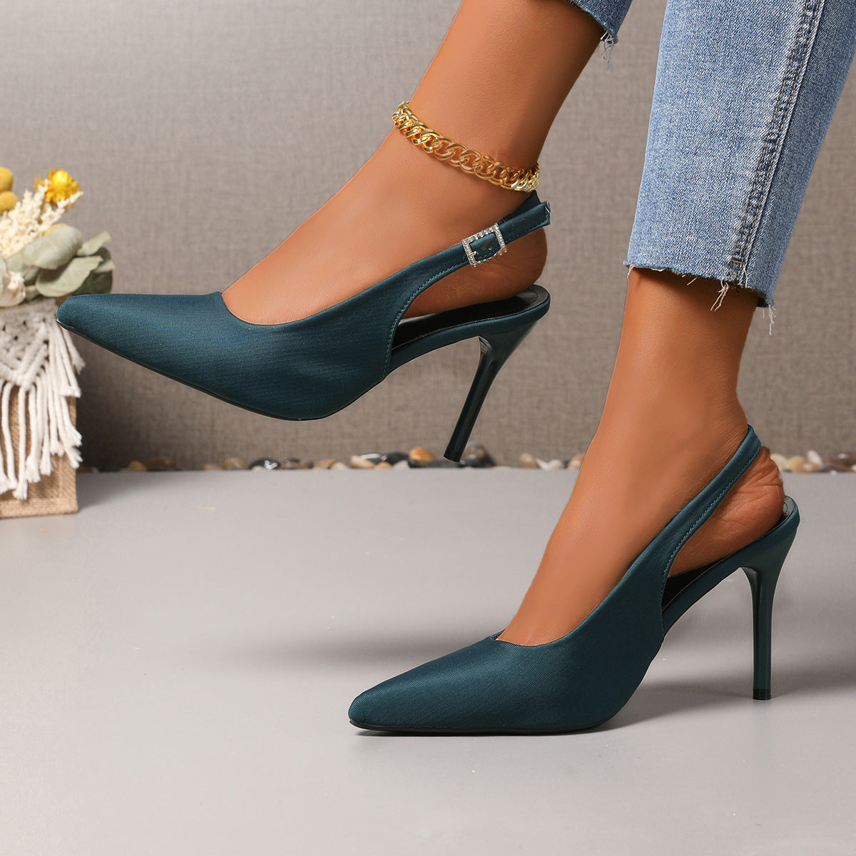 Damen Slingback-Pumps mit elegantem Metallriemen R&B