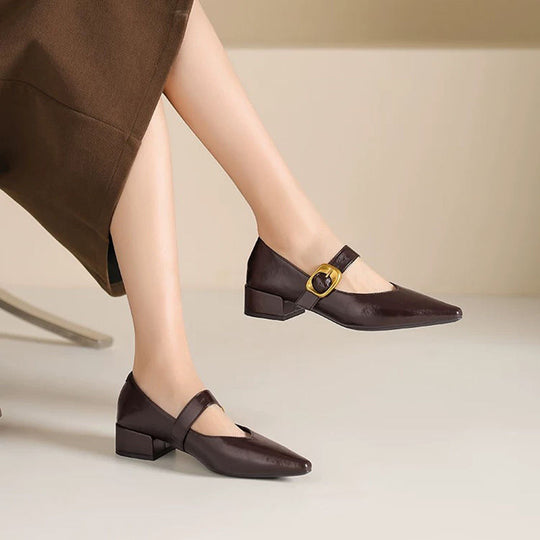 Damen elegante Pumps mit glänzendem Riemchen R&B