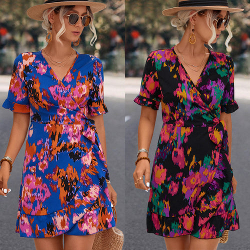 Damen Wickelkleid mit floralen Akzenten und elegantem Taillengurt R&B