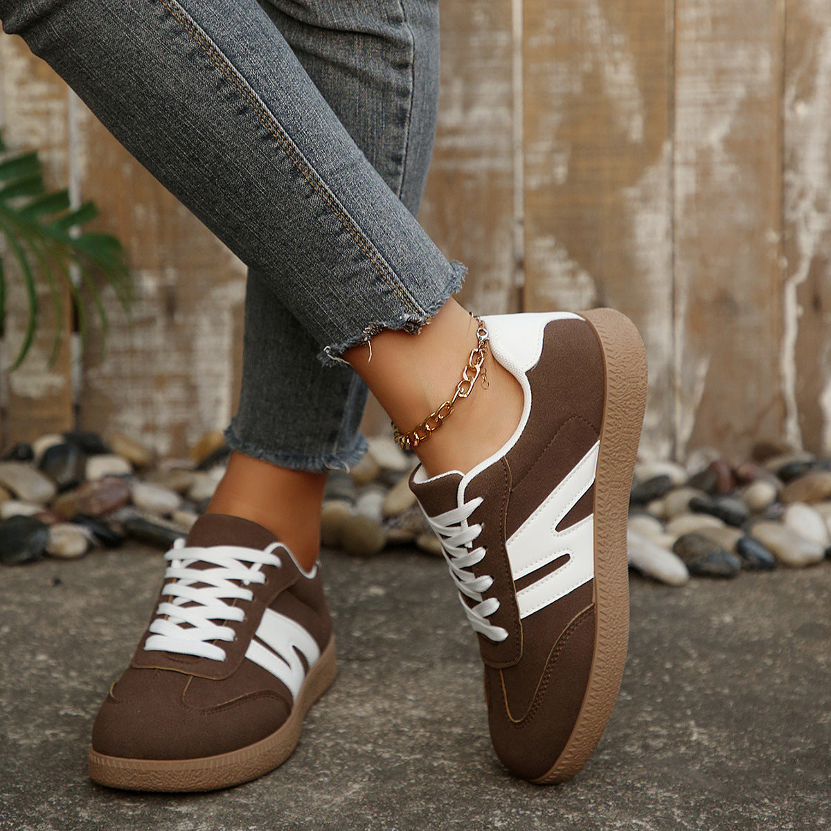 Damen Freizeit-Sneaker mit innovativer Sohle und atmungsaktivem Obermaterial R&B