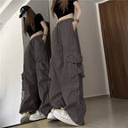 Damen Cargo-Hose im urbanen Stil mit seitlichen Taschen und elastischem Bund