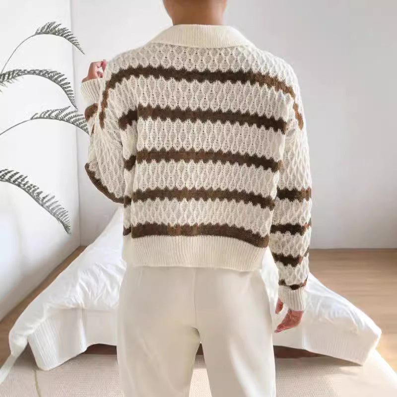 Damen Strickpullover im lässigen Stil mit strukturiertem V-Ausschnitt und hellen Akzenten R&B