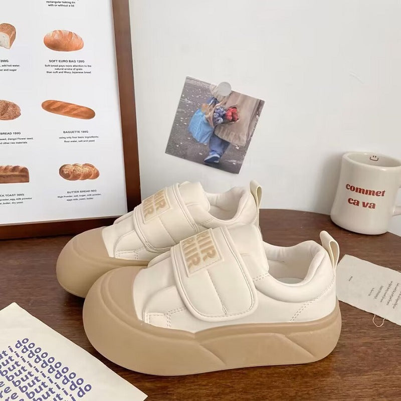 Damen Sneaker mit verstellbarem Klettverschluss und dämpfender Sohle R&B