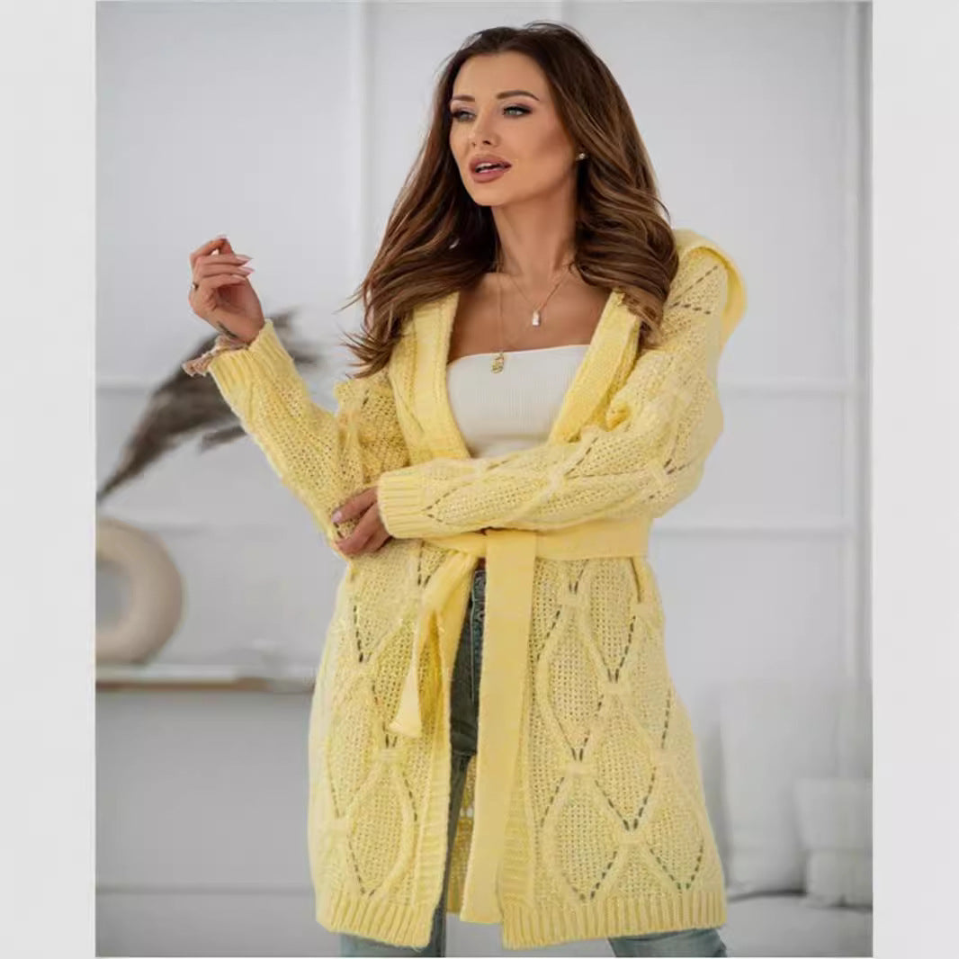 Damen Strickmantel mit Gürtel und modernem Zopfmuster R&B