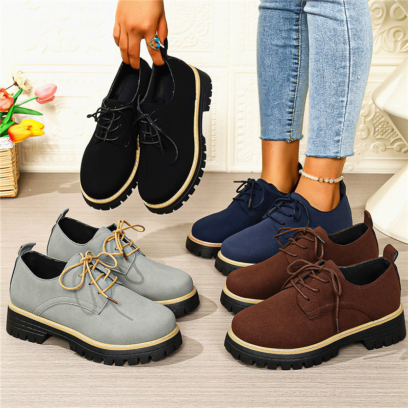 Damen Schnürschuhe mit robustem Profil und modernem Look