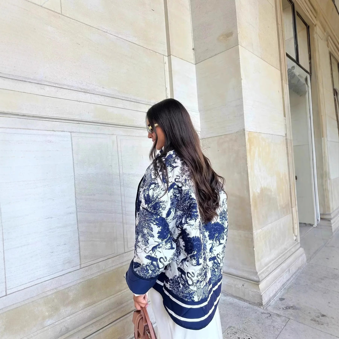 Damen Steppjacke mit floralem Design und eleganten Taschen R&B