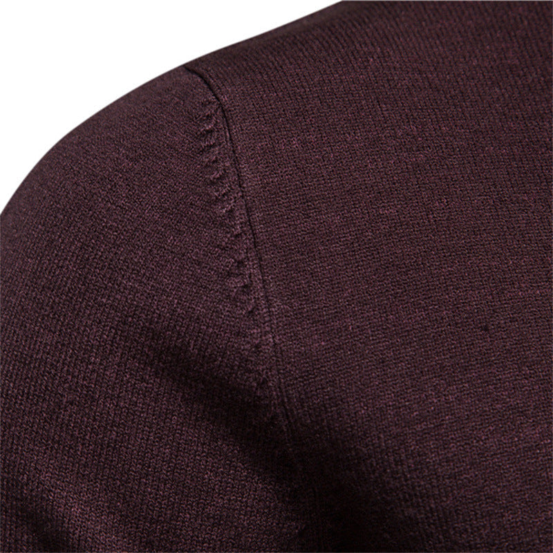 Herren Rollkragenpullover aus weichem Strickmaterial mit feiner Rippstruktur