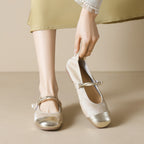 Damen Ballerinas mit elegantem Riemen und modischem Perlenschmuck