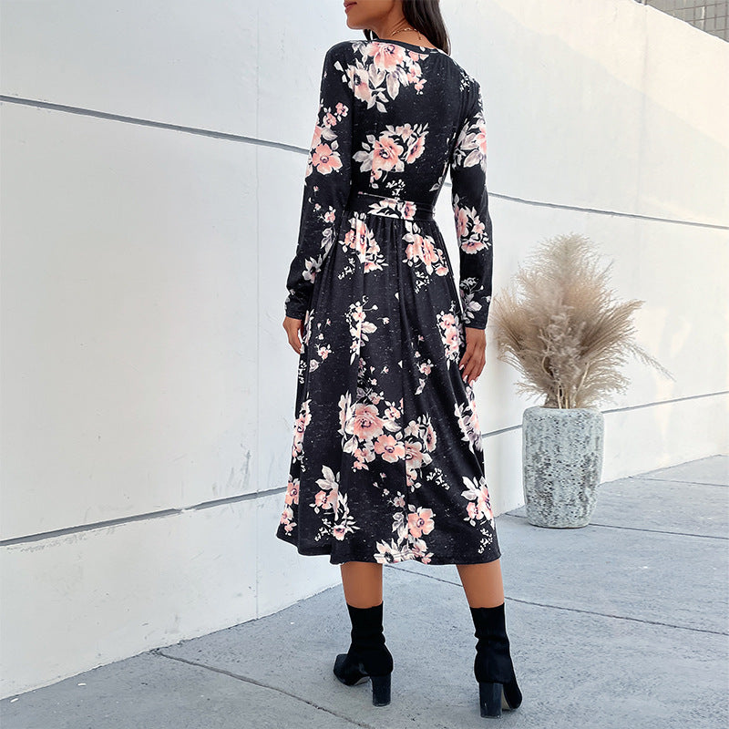 Damen Wickelkleid mit floralem Muster und eleganter Taillierung R&B