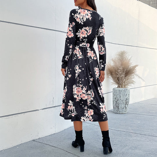 Damen Wickelkleid mit floralem Muster und eleganter Taillierung R&B