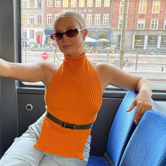 R&B - Crop Top mit Hohem Kragen und Seitlichen Cut-Outs, Damen