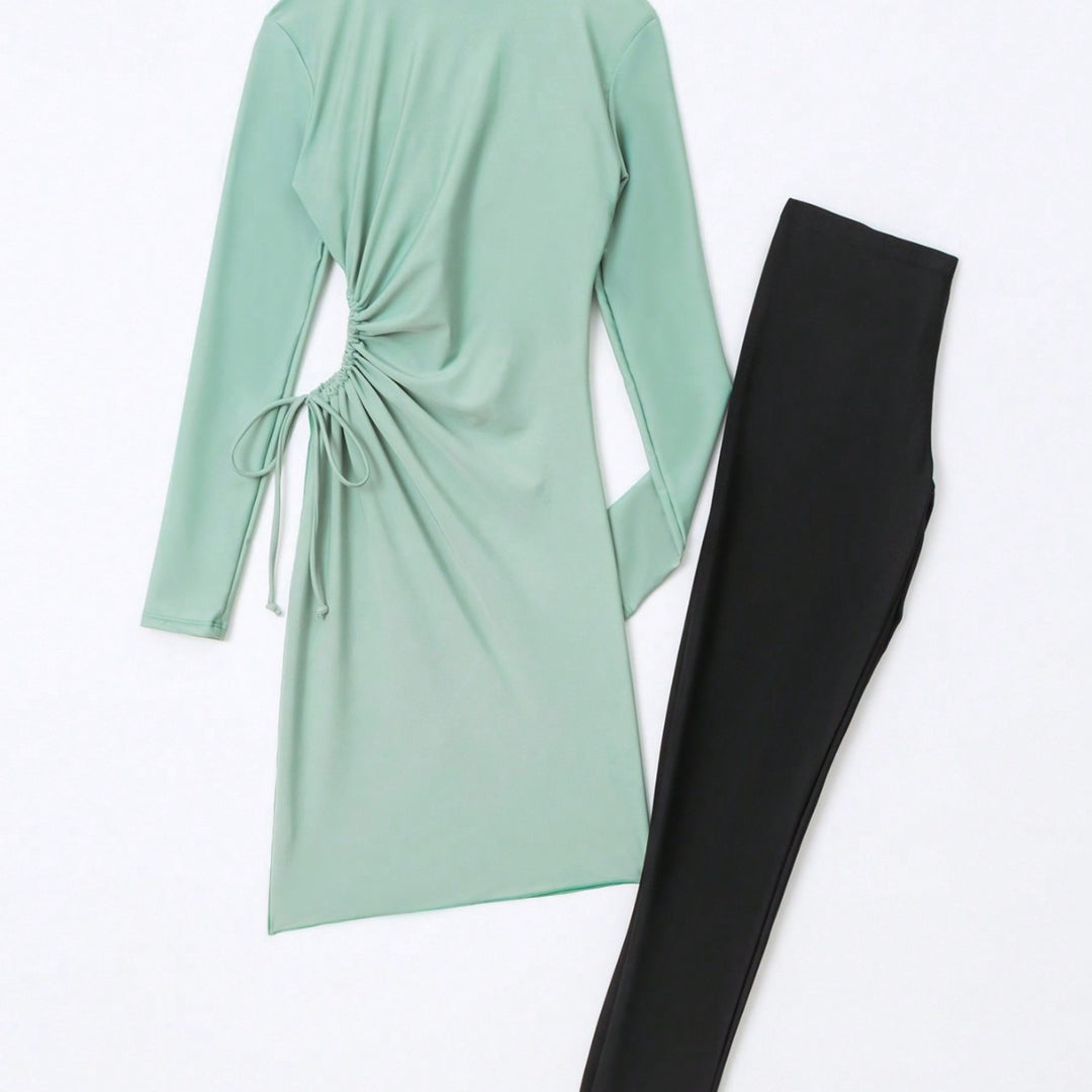 Damen modisches Strandoutfit mit längerem Oberteil R&B
