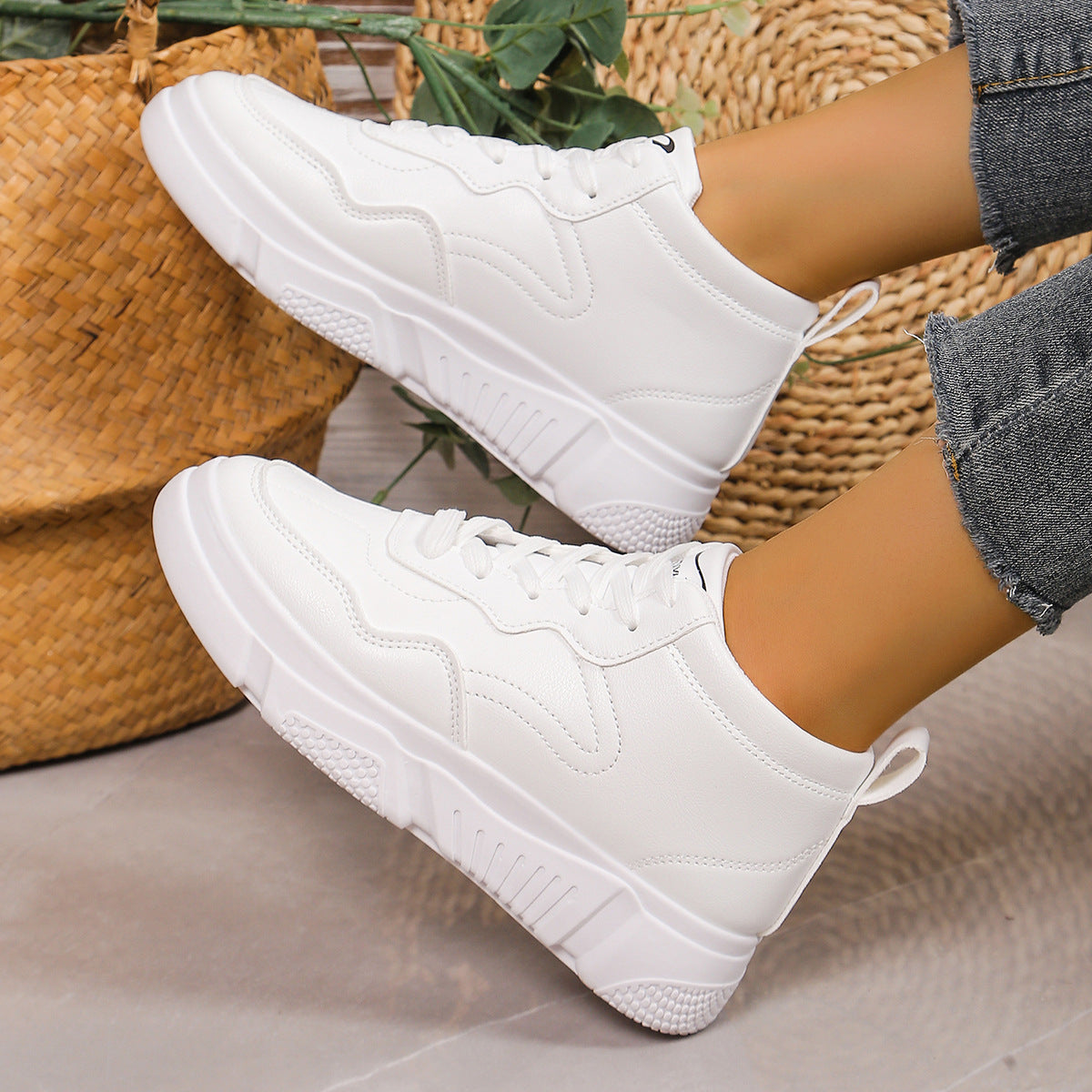 Damen Sportliche Sneakers mit dämpfender Laufsohle und trendigem Design R&B