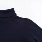 Damen Rollkragenpullover mit eleganten Knopfdetails R&B