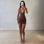 Damen figurbetontes Minikleid mit tiefem V-Ausschnitt und Raffung R&B