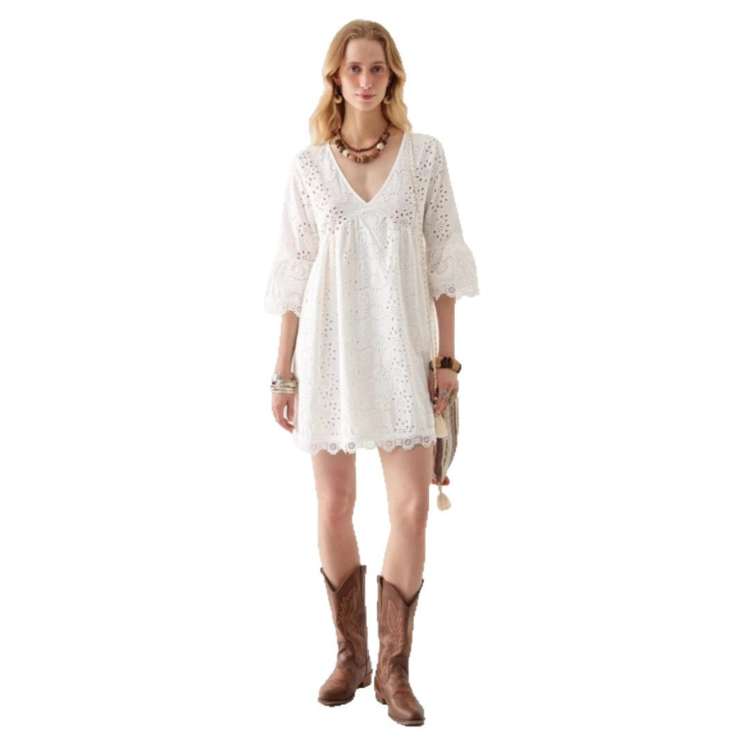 Damen Bluse mit verspieltem Lochmuster und Rüschendetails R&B