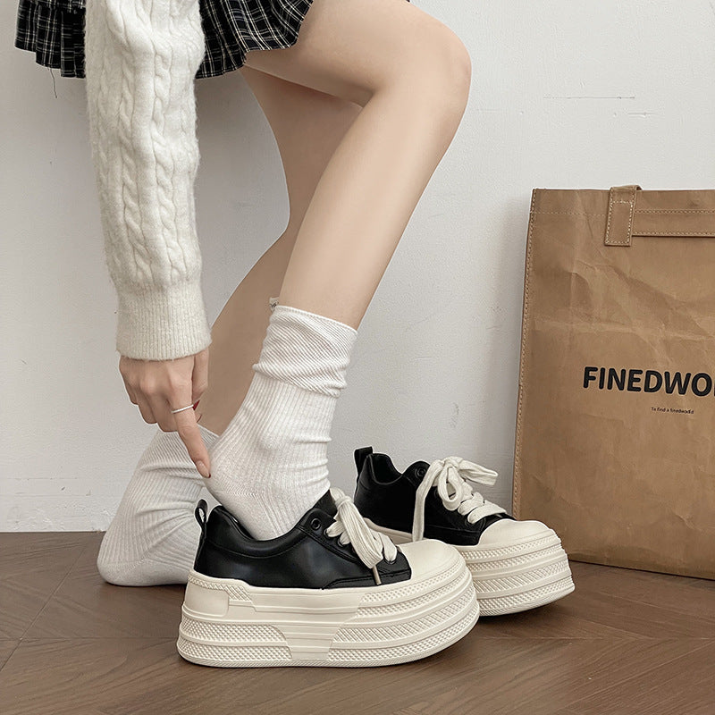 Damen Plateau-Sneakers mit modischer Schnürung und verstärkter Sohle R&B