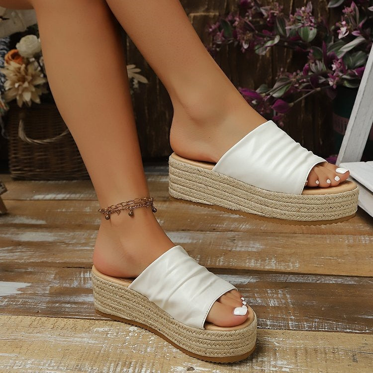Damen Plateau-Pantoletten mit elegantem Riemen R&B