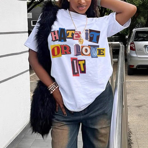 Damen T-Shirt mit auffälligem Schriftzug und lockerer Passform R&B