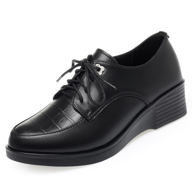 Damen Elegante Schnürschuhe mit modischem Kettendetail