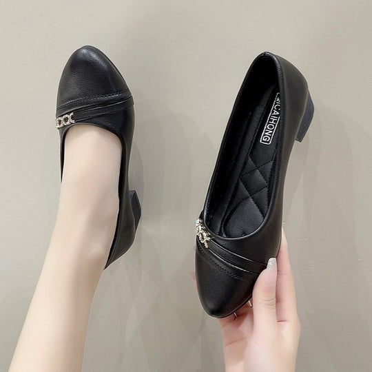 Damen elegante Pumps mit modischem Riemen und funkelndem Schmuckdetail R&B