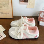 Damen Sneakers mit verspieltem Hello Kitty Motiv und komfortabler Polsterung