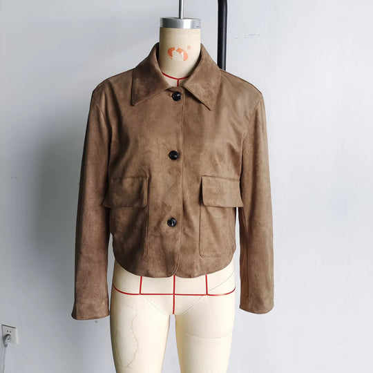 Damen modische Kurzjacke aus hochwertigem Wildlederimitat mit praktischen Taschen R&B