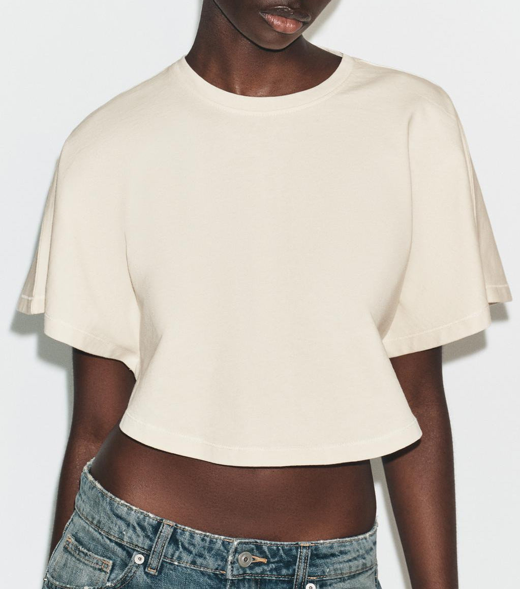 Damen cropped T-Shirt mit weit geschnittenen Ärmeln und weichem Baumwollmaterial R&B