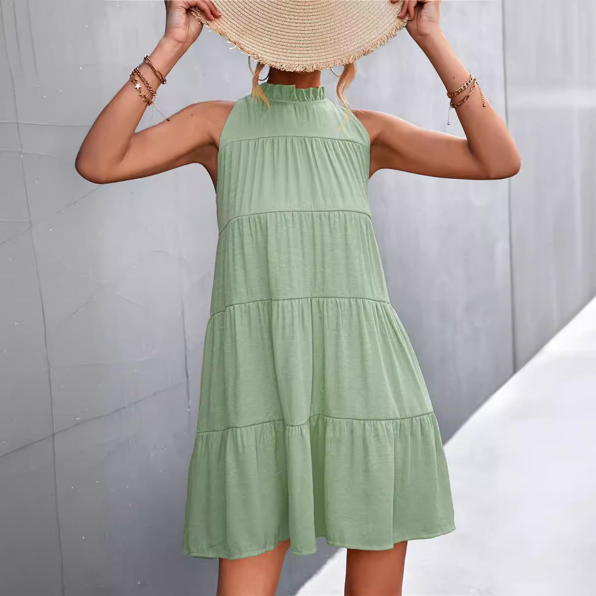Damen Sommerliches Halterkleid mit Rüschen und schwingendem Rock R&B