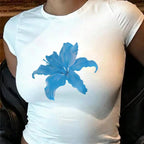 Damen Crop-T-Shirt mit animalistischem Lippenmotiv und auffälligem Schriftzug R&B