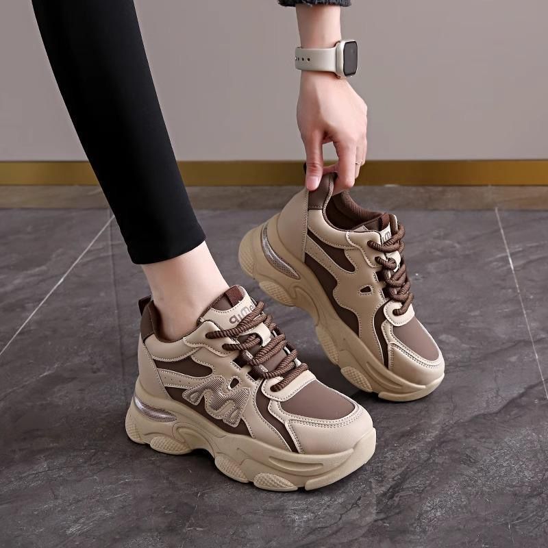 Damen Chunky Sneakers mit optimaler Dämpfung und sportlicher Oberflächenstruktur
