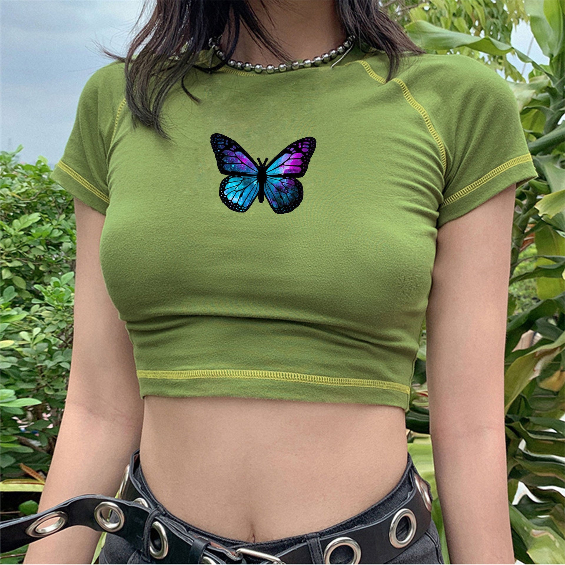 Damen stylisches Bio-Crop-Top mit Schmetterlingsdruck