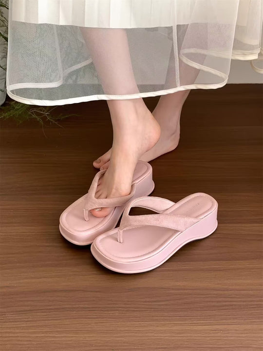 Damen trendige Wedge-Zehentrenner mit elegantem Obermaterial R&B