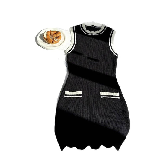 Damen figurbetontes Sportkleid mit kontrastierenden Akzenten und Taschen R&B