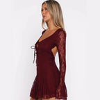 Damen Spitzenkleid mit Cut-Outs und langen Ärmeln R&B