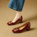Damen elegante Lackpumps mit dekorativer Schnalle