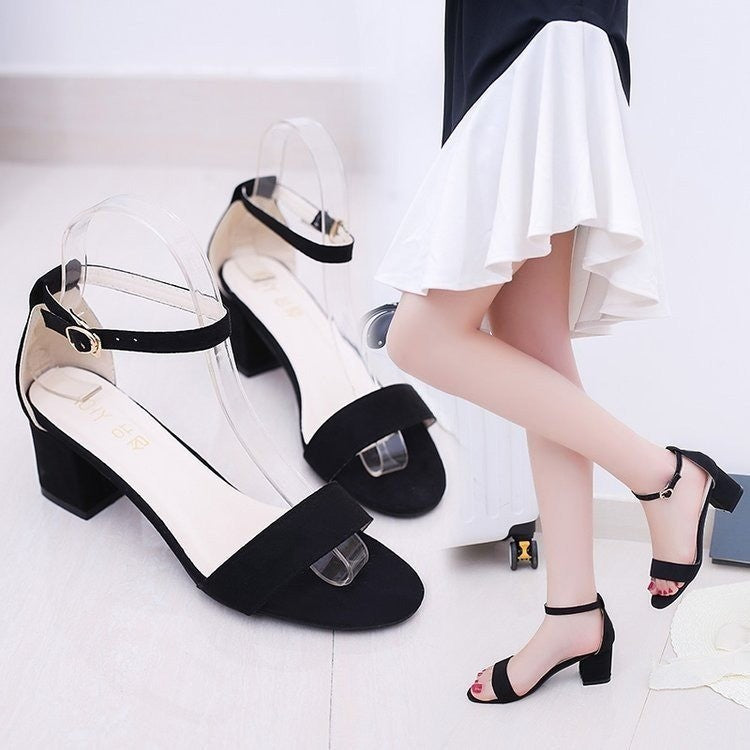 Damen elegante Blockabsatz Sandalen mit feinem Riemchen und modischer Schnalle R&B