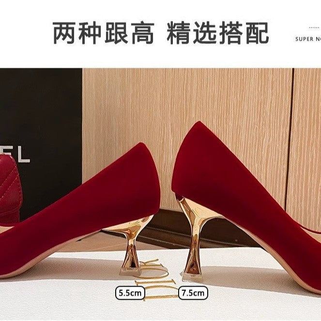 Damen elegante Pumps mit zierlichem Schleifenakzent und glitzernden Applikationen