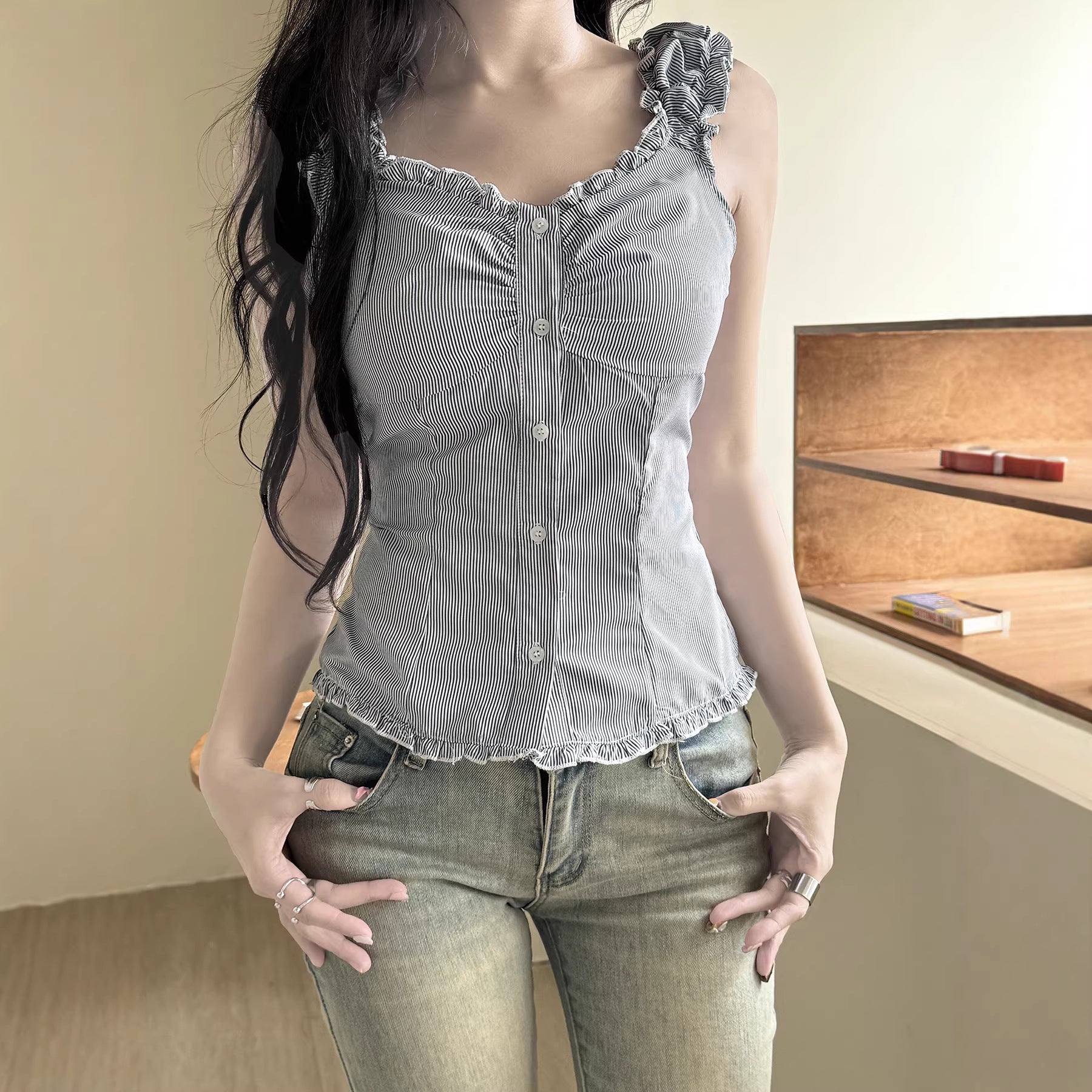 Damen Blusenoberteil mit Rüschendetails und eleganten Streifen R&B