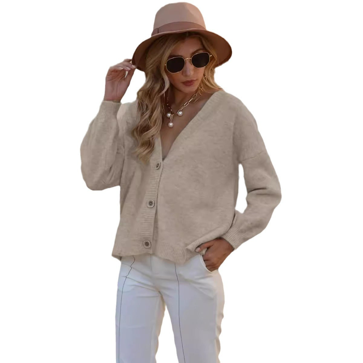 Damen Grobstrickcardigan mit lässigem V-Ausschnitt und dekorativen Knopfdetails R&B