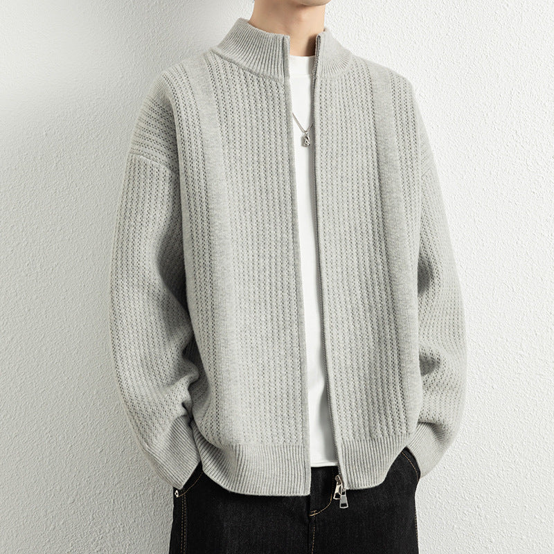 Herren Strickjacke mit modernem Zipper und strukturierter Oberfläche