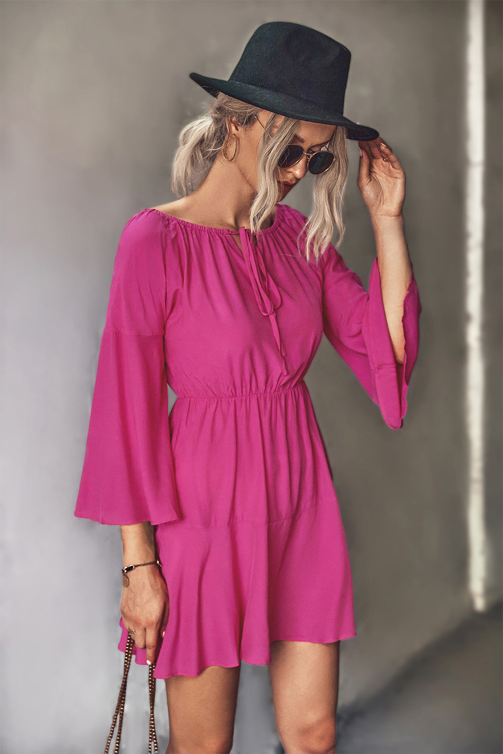 Damen Frühling Minikleid mit elastischem Taillenbund und voluminösen Ärmel R&B
