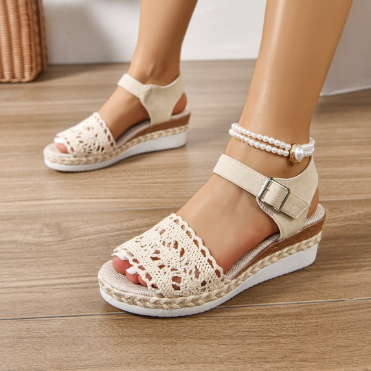 Damen Wedge-Sandalen mit eleganter Häkel-Applikation und komfortablem Fußbett R&B