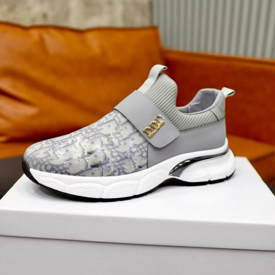 Damen Sportliche Slip-On Sneaker mit modischem Oberflächenmuster und elastischem Verschluss R&B